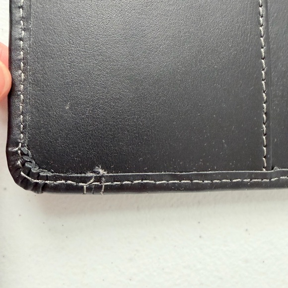 ecco | Black Passport‎ Wallet Travel Organizer 9.25 H x 4.5 W - Picture 5 of 11